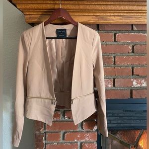 Fashionable Tan Blazer